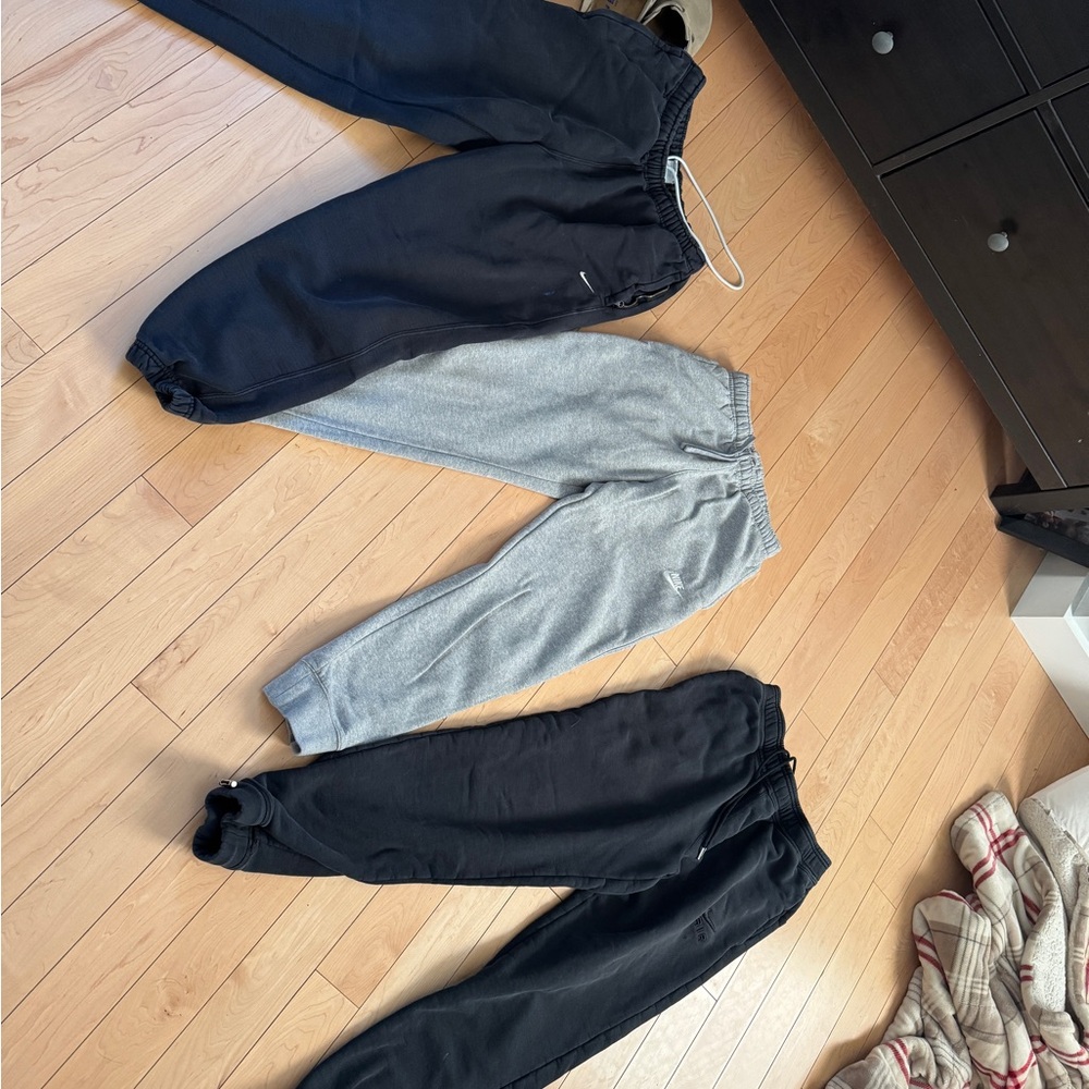 3 Pairs of Nike Men’s S Jogger Pants
